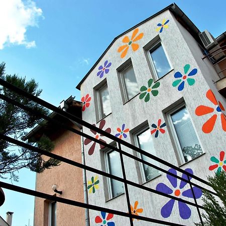 10 Coins Hostel & Tours Sofia Exterior photo